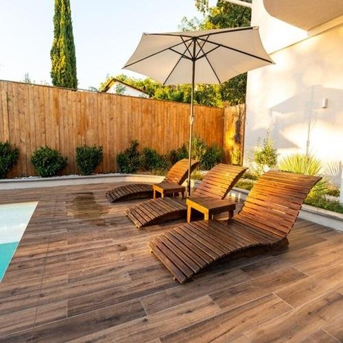 Outdoor flooring