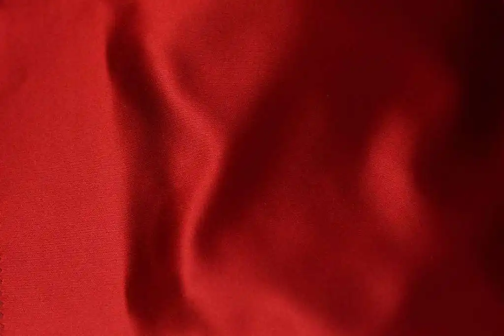 ( Silky Satin 48 ) AK