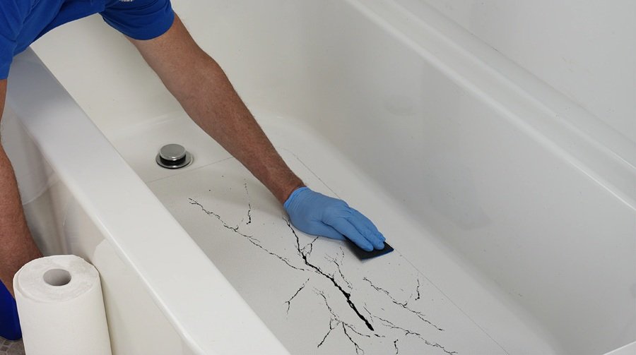 How to fix bathtub floor cracks DIY guide Dubai